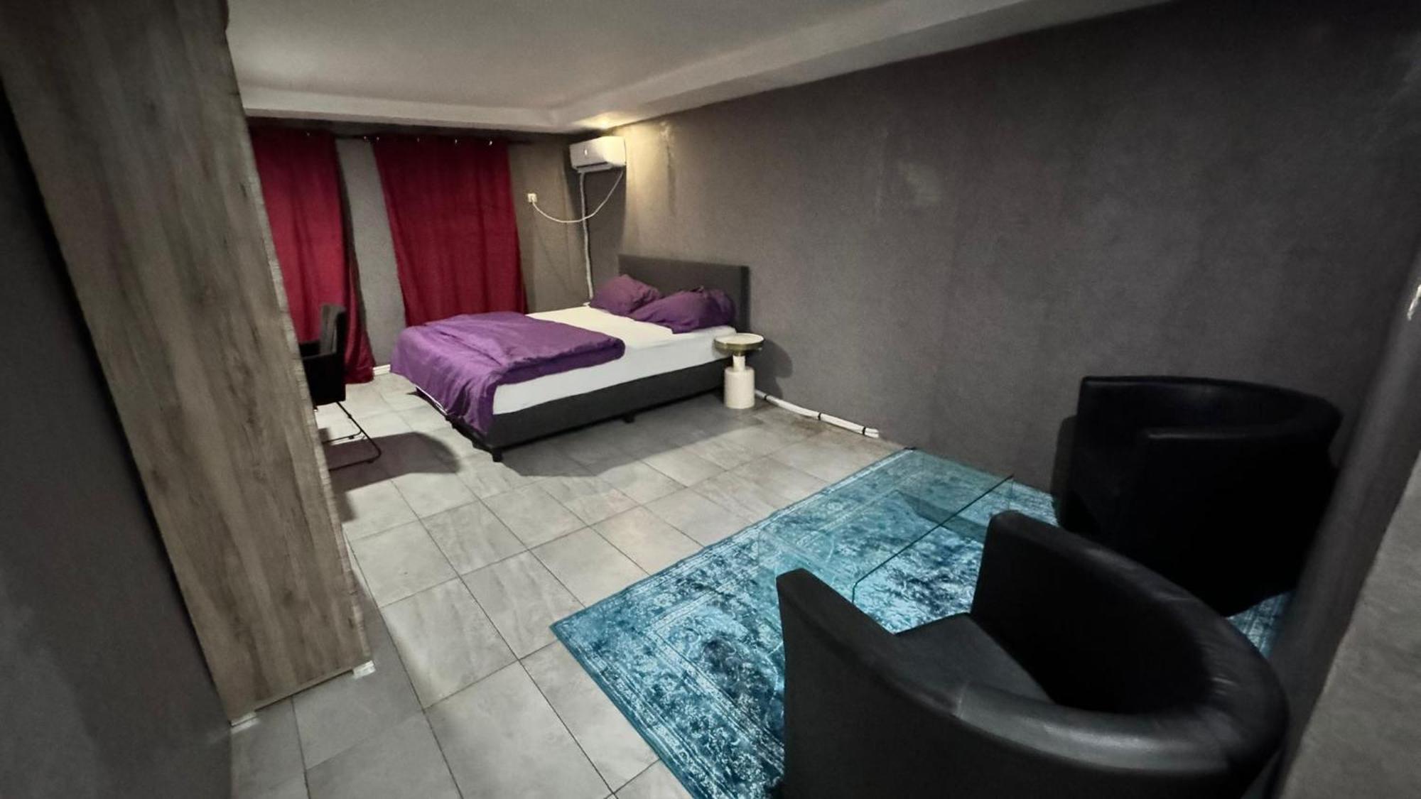 Mai Hotel Conakry Esterno foto